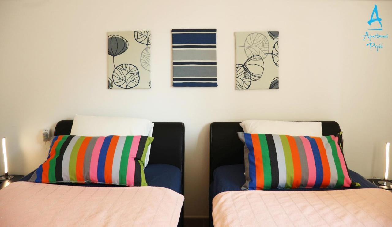 Apartmani Prpic Ražanac Exterior foto
