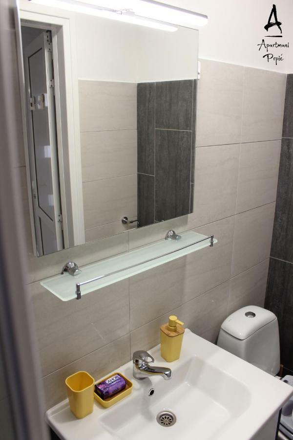 Apartmani Prpic Ražanac Exterior foto
